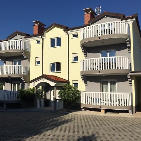 Ferienwohnungen Barbic Umag Bagian luar foto
